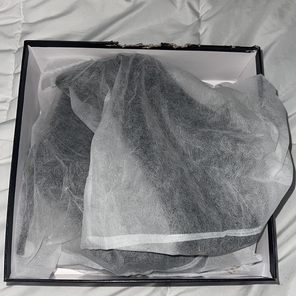 Black suede ankle booties - Picture 6 of 6